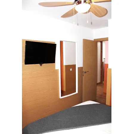 Flamingo Friendly * 普拉亚戴尔雷安格莱斯